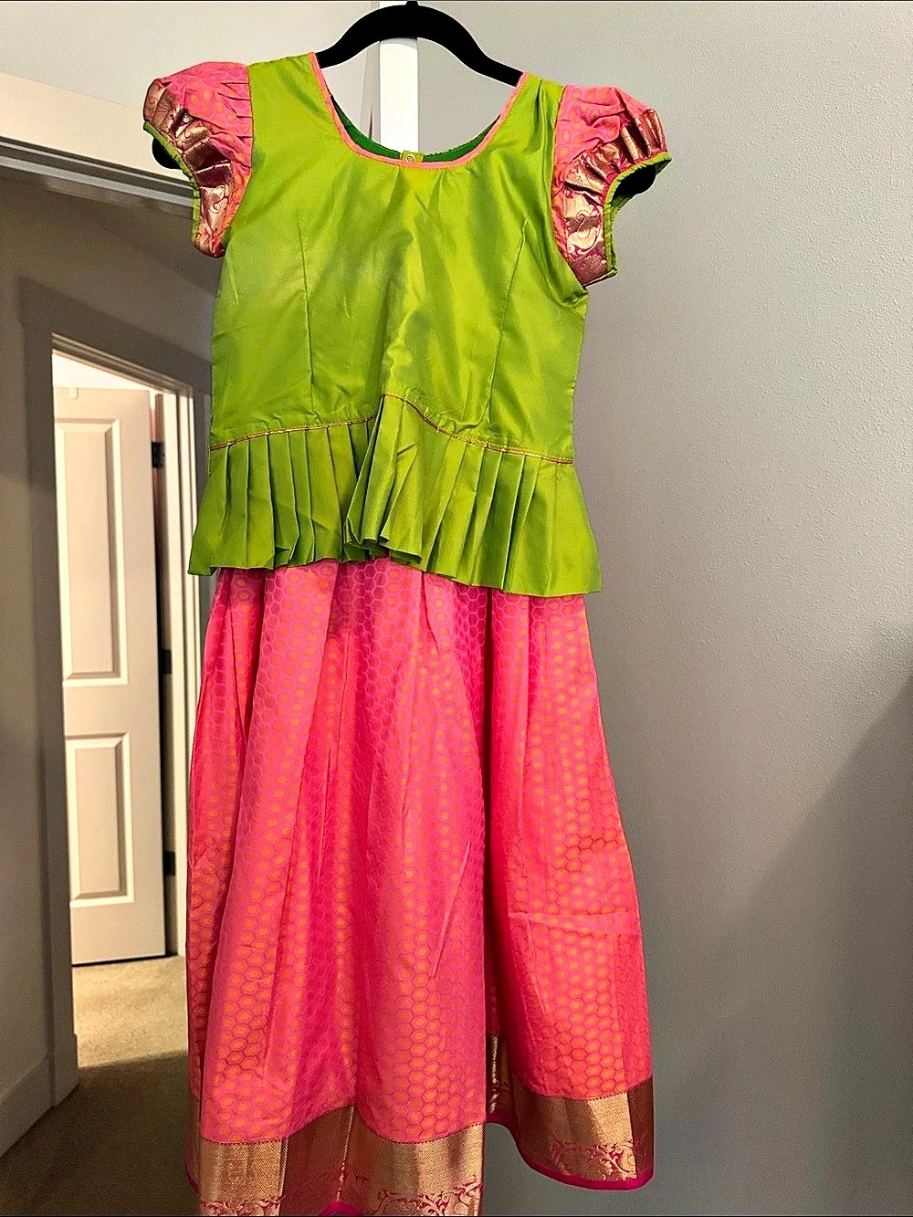 Kids Party Dress in Pink & Green Like New